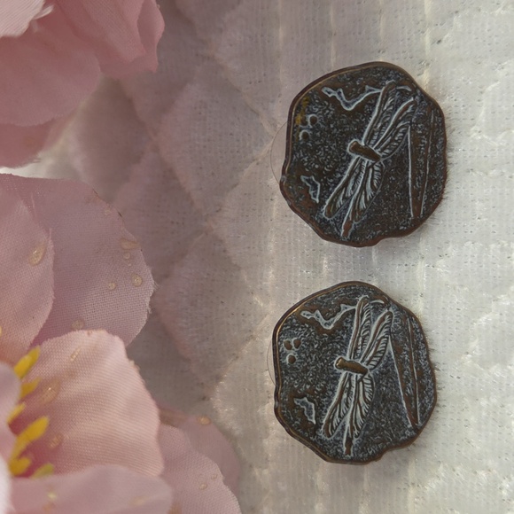None Jewelry - Dragonfly Design Earrings